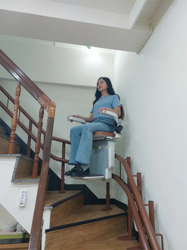 3C｜羅布森樓梯升降椅 MIT精品樓梯升降椅第一品牌上下樓好