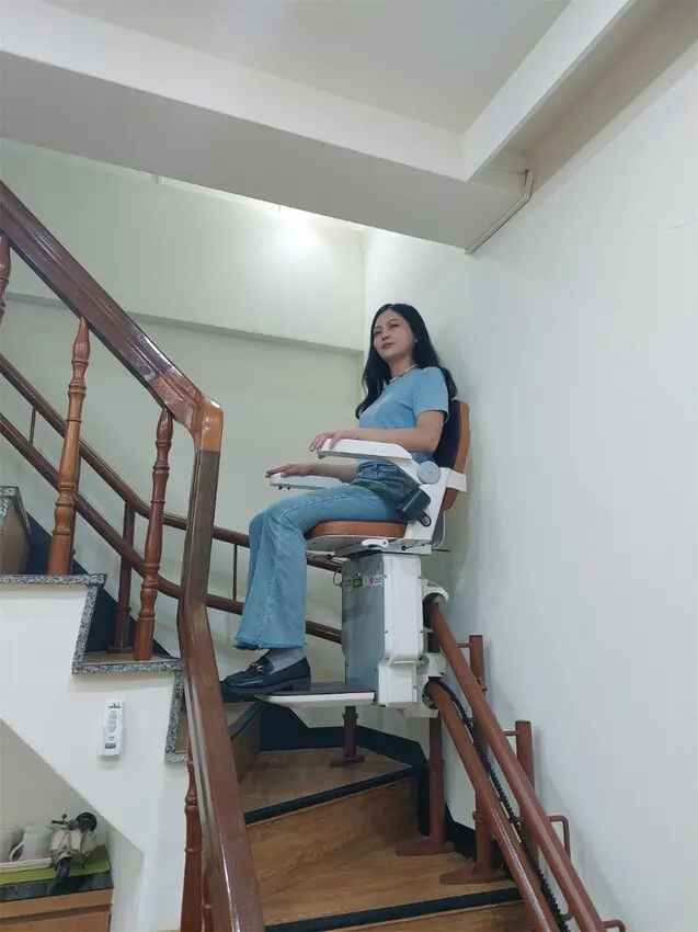 3C｜羅布森樓梯升降椅 MIT精品樓梯升降椅第一品牌上下樓好