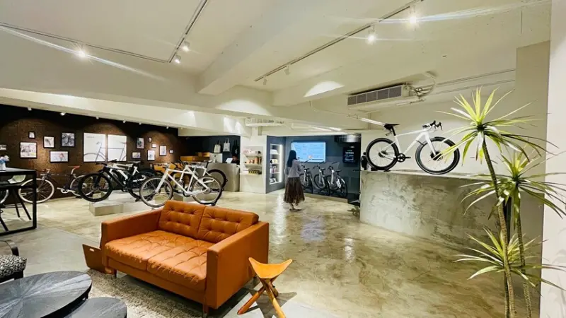 3C｜ 台北大安區EQUICK BIKE旗艦店，與咖啡結合的