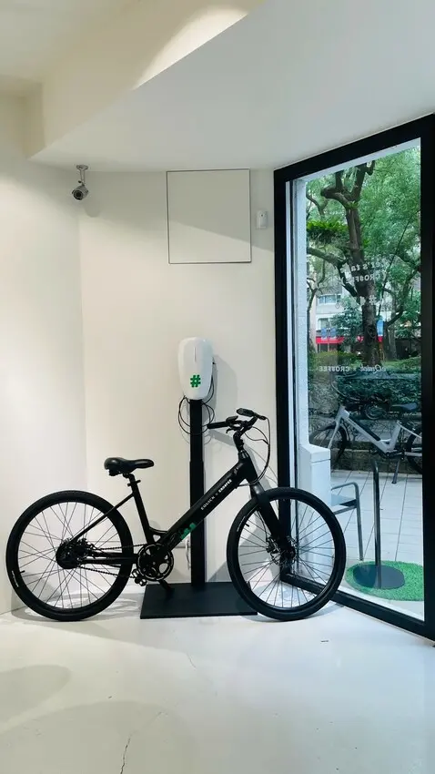 3C｜ 台北大安區EQUICK BIKE旗艦店，與咖啡結合的