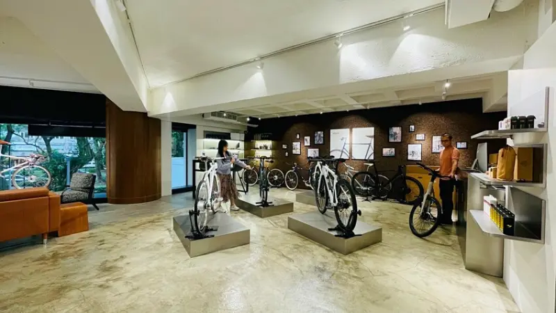 3C｜ 台北大安區EQUICK BIKE旗艦店，與咖啡結合的