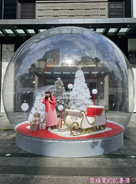 台北信義區．BELLAVITA寶麗廣場 / 新光三越聖誕樹