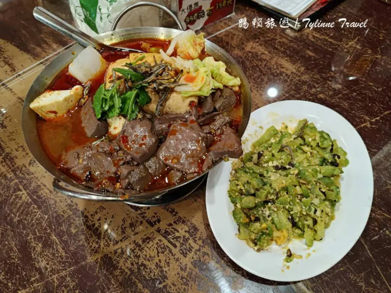 深坑臭豆腐冠軍店！光復樓麻辣臭豆腐和鹹蛋苦瓜必試。