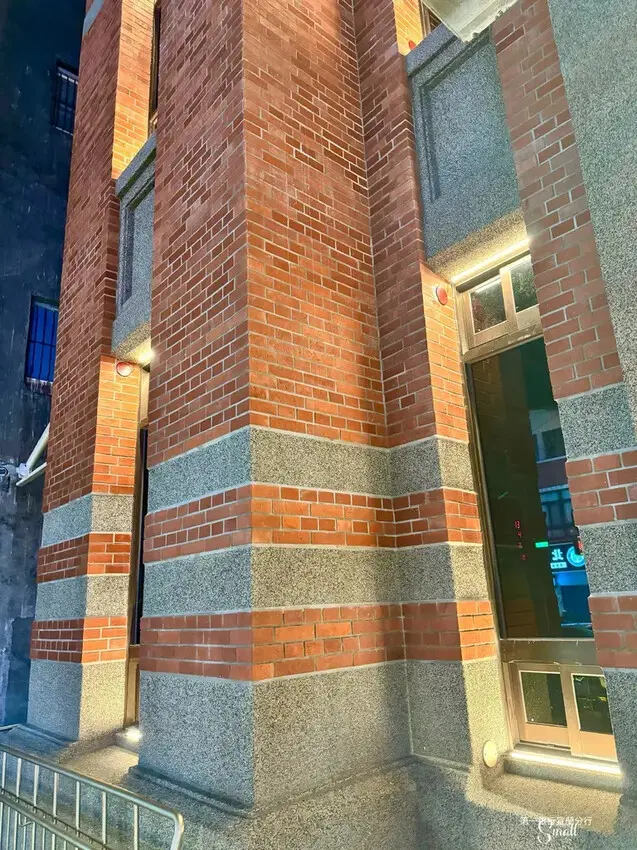 美拍新景點《第一銀行宜蘭分行》銀行古蹟結合幾米藝術打造新的觀