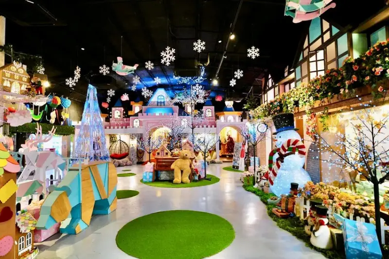 台中親子景點「約客&厚禮 築夢手創館」，粉紅芭比廣場、冰雪奇