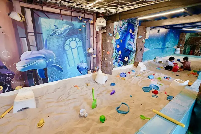 台中親子景點「約客&厚禮 築夢手創館」，粉紅芭比廣場、冰雪奇