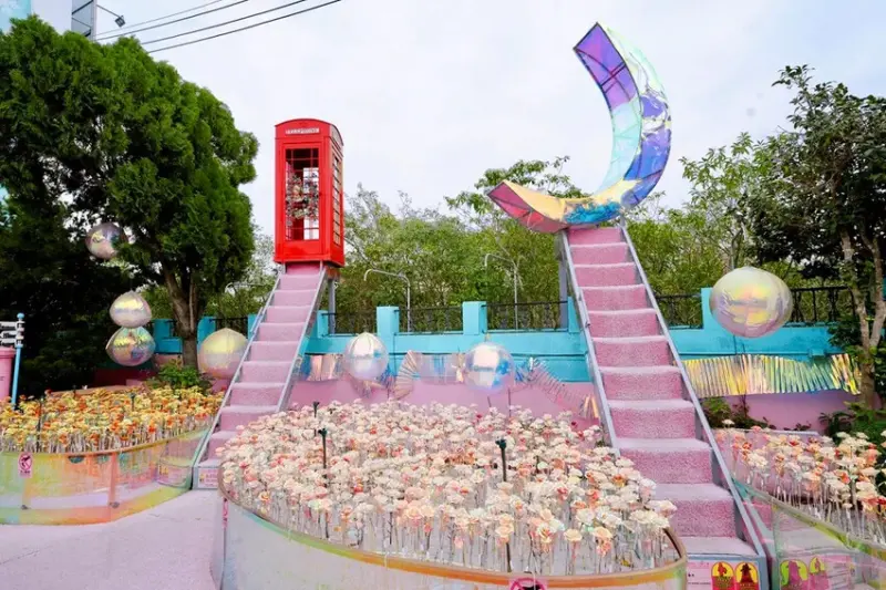 台中親子景點「約客&厚禮 築夢手創館」，粉紅芭比廣場、冰雪奇