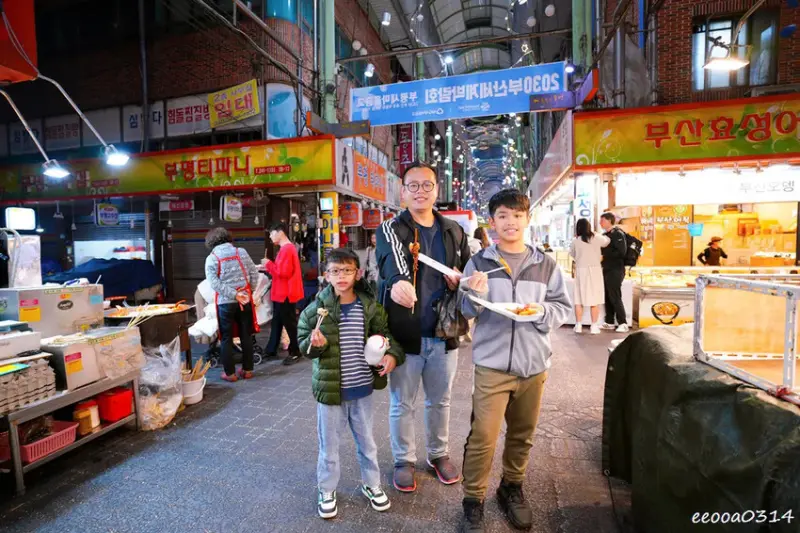 韓國釜山夜市美食「富平罐頭市場」，南浦洞密陽血腸豬肉湯飯，釜