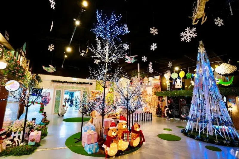 台中親子景點「約客&厚禮 築夢手創館」，粉紅芭比廣場、冰雪奇