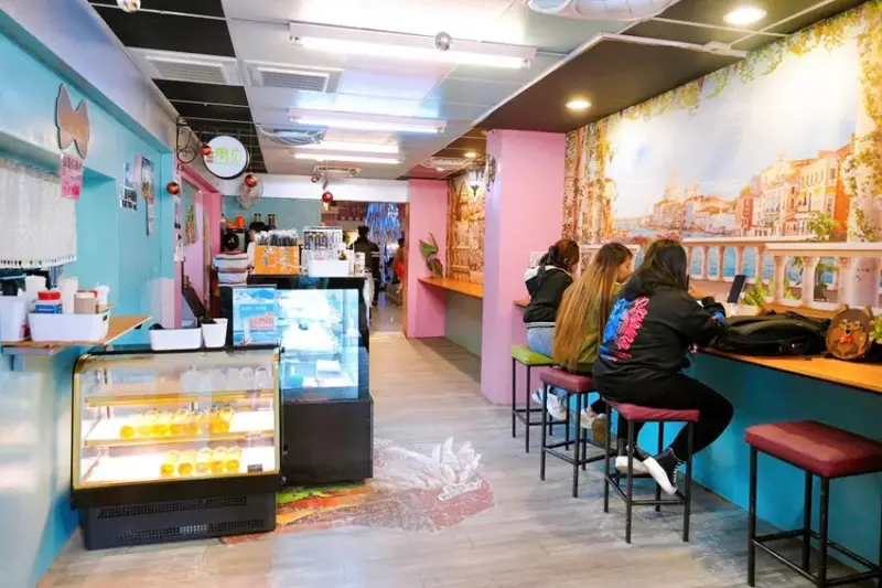 台中親子景點「約客&厚禮 築夢手創館」，粉紅芭比廣場、冰雪奇