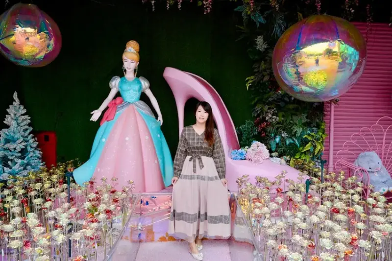 台中親子景點「約客&厚禮 築夢手創館」，粉紅芭比廣場、冰雪奇