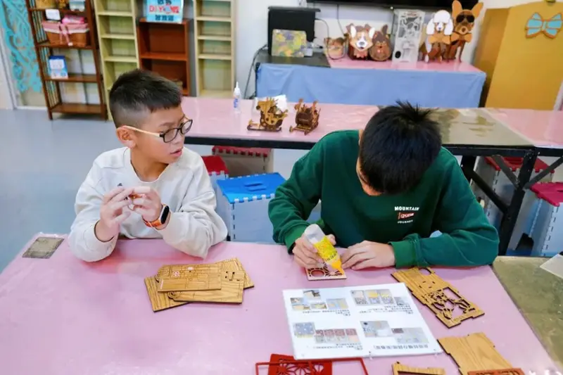 台中親子景點「約客&厚禮 築夢手創館」，粉紅芭比廣場、冰雪奇