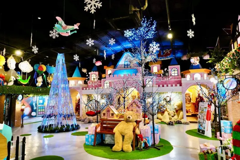 台中親子景點「約客&厚禮 築夢手創館」，粉紅芭比廣場、冰雪奇