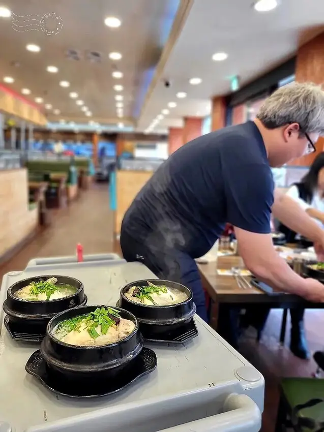 【大宅人蔘雞湯】