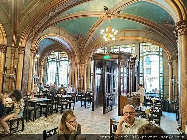 舊城區Caru'cu bere百年啤酒餐廳晚餐