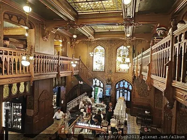 舊城區Caru'cu bere百年啤酒餐廳晚餐