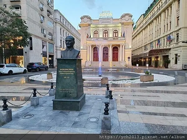舊城區Caru'cu bere百年啤酒餐廳晚餐
