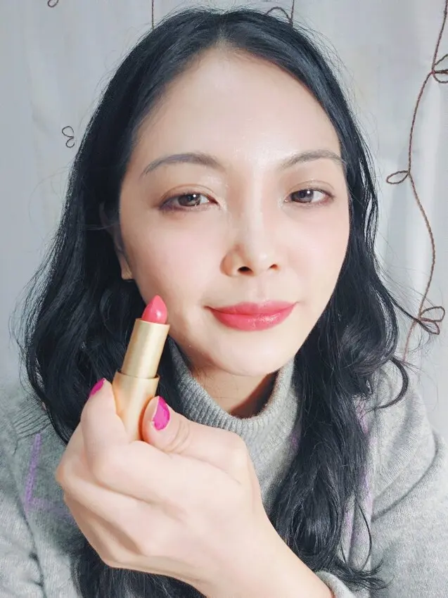 彩妝｜CINQUAIN思珂 星魅晶璨極光唇膏四色 ，超美有高