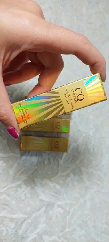 彩妝｜CINQUAIN思珂 星魅晶璨極光唇膏四色 ，超美有高