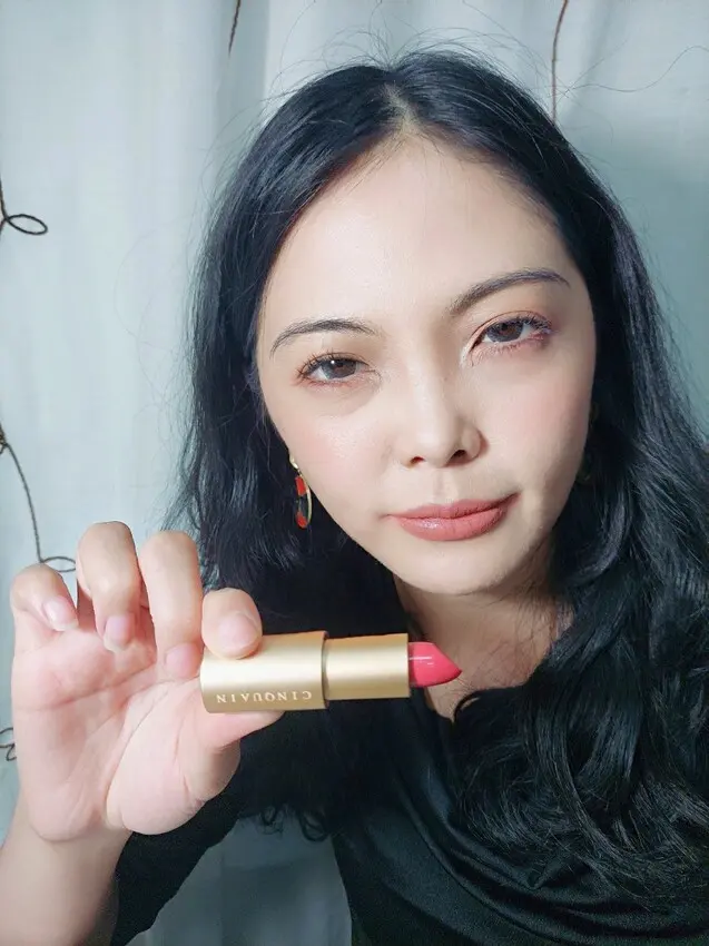 彩妝｜CINQUAIN思珂 星魅晶璨極光唇膏四色 ，超美有高