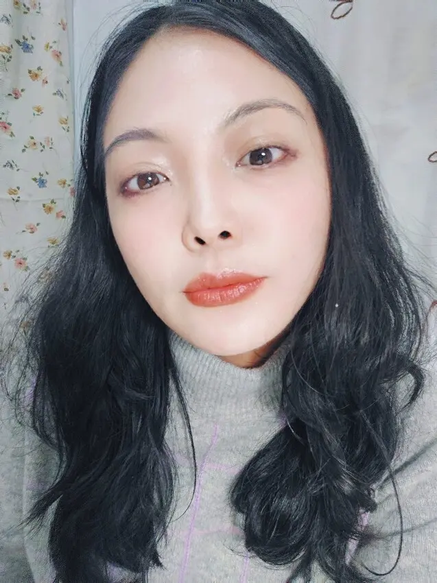 彩妝｜CINQUAIN思珂 星魅晶璨極光唇膏四色 ，超美有高