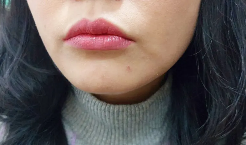 彩妝｜CINQUAIN思珂 星魅晶璨極光唇膏四色 ，超美有高