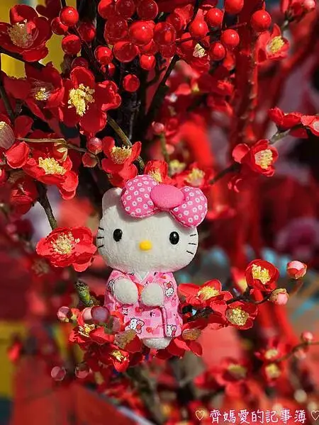 桃園．華泰名品城「蛇來運轉迎新春」春節造景