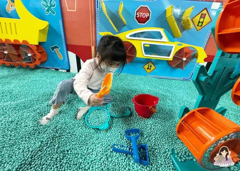 【內湖室內親子館】追風奇幻島內湖旗艦店-火山大冒險，五大主題