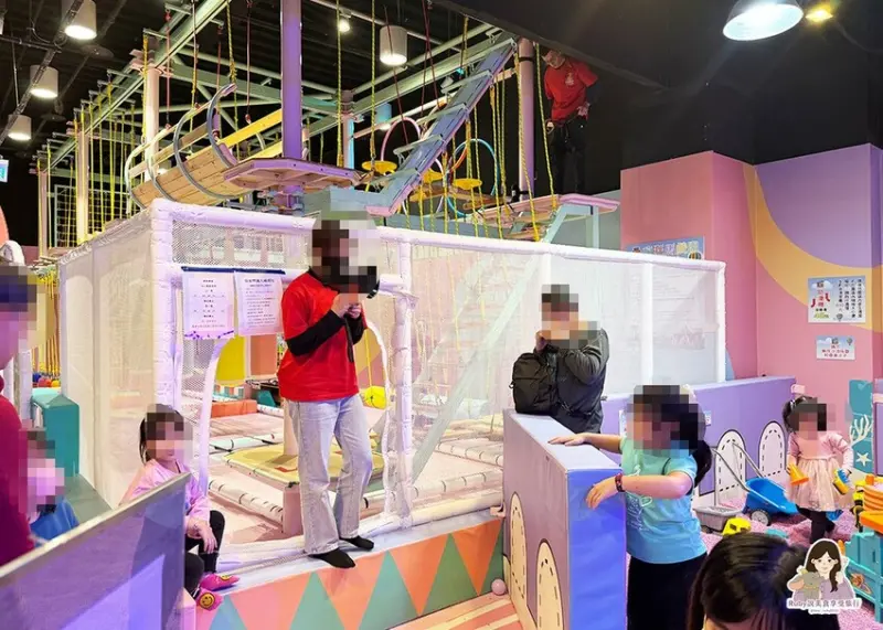 【汐止親子館】追風奇幻島-汐止店， 獨角獸的夢想王國&瘋狂馬