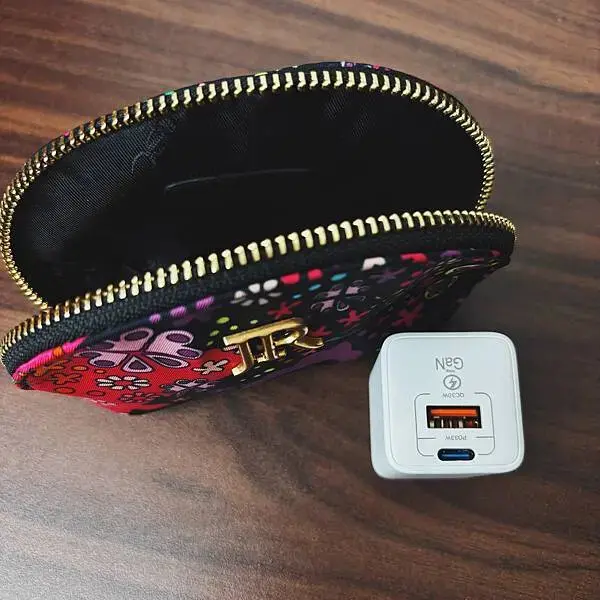 【Tougher】堅韌者33W 快充/PD&QC雙孔快充/氮