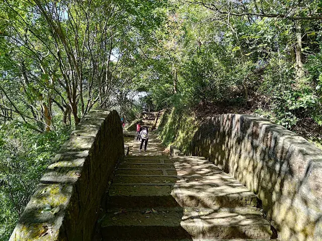 拱北殿 - 後山步道 - 雙拱橋
