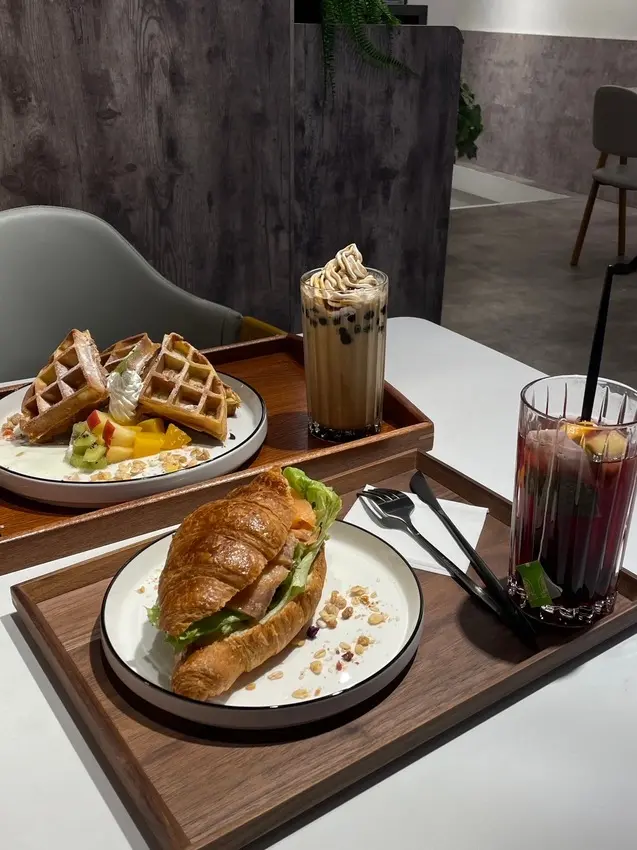 台北市大同區平價貓咪咖啡廳 小樽手作珈啡 民權西路店🐈