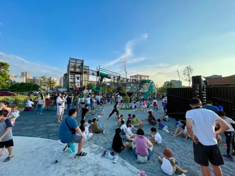 超大型的裝甲戰車遊戲塔與500障礙