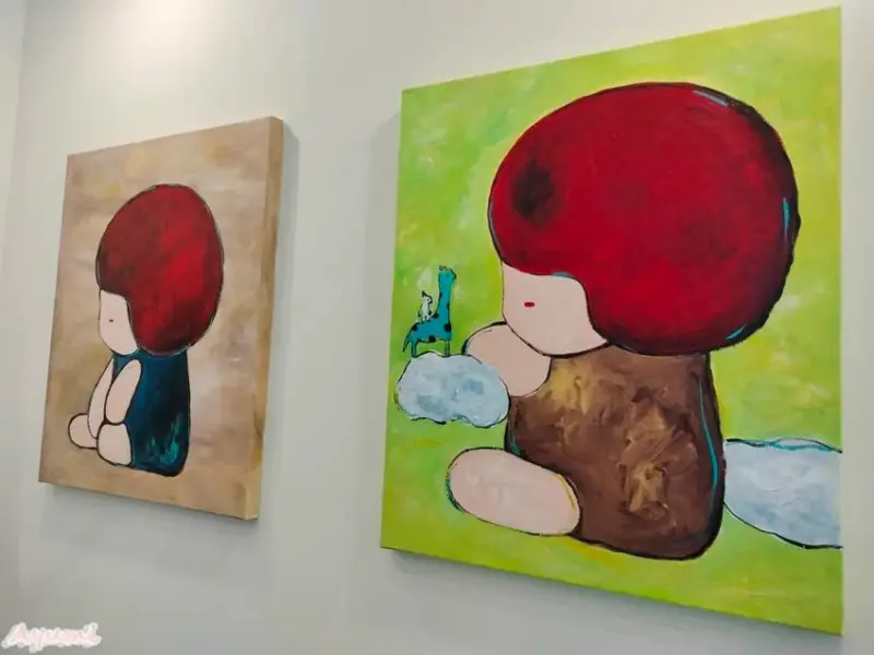 海洋中的一片森林特展藝術家寧芮潔創作的Moi大型氣球裝置爬上