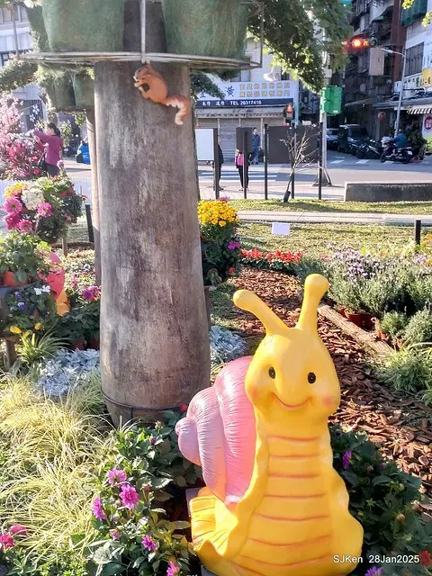 2025內湖樂活公園夜櫻季(Cherry Blossoms exhibition at Naihu park, Taipei, Taiwan,  by SJKen, Jan 28, 2025)