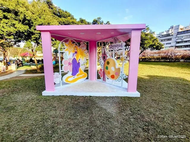 2025內湖樂活公園夜櫻季(Cherry Blossoms exhibition at Naihu park, Taipei, Taiwan,  by SJKen, Jan 28, 2025)