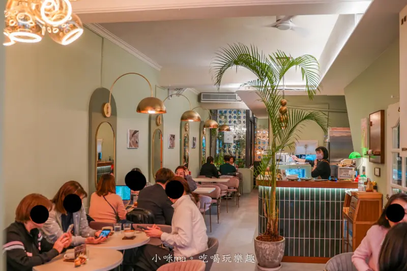 台北市大同區【中山不限時咖啡廳】TingRoom.coffee 燈聚咖啡｜藏在鬧區2樓裡的森林系咖啡廳！手作大份量美味餐點 x 選物空間，平日不限時、提供插座，捷運中山站