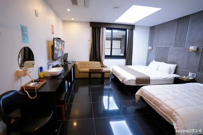 釜山住宿推薦「Seattle B Hotel 」，鄰近地鐵蓮