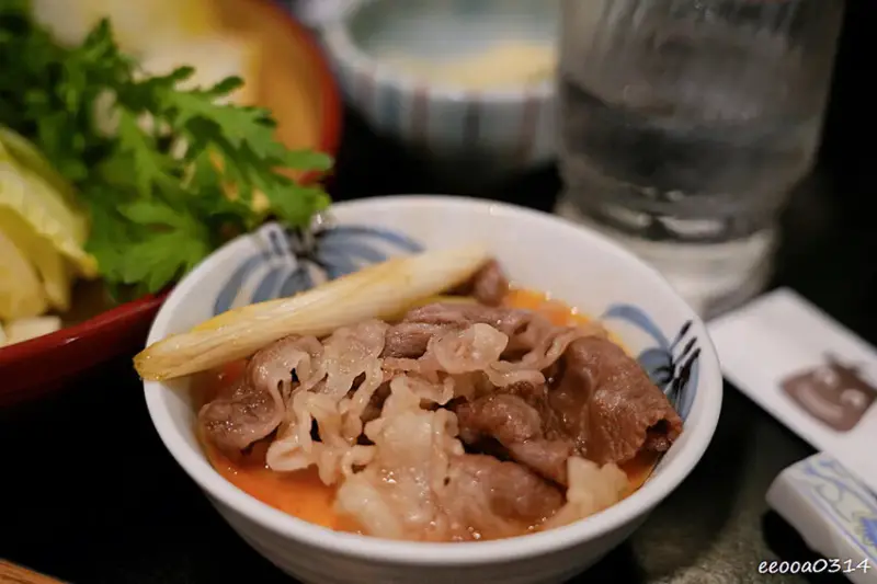 新宿歌舞伎町美食「しゃぶしゃぶにいむら本店」，老字號和牛壽喜