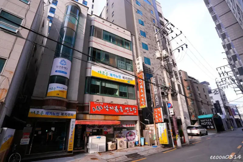 釜山住宿推薦「Seattle B Hotel 」，鄰近地鐵蓮