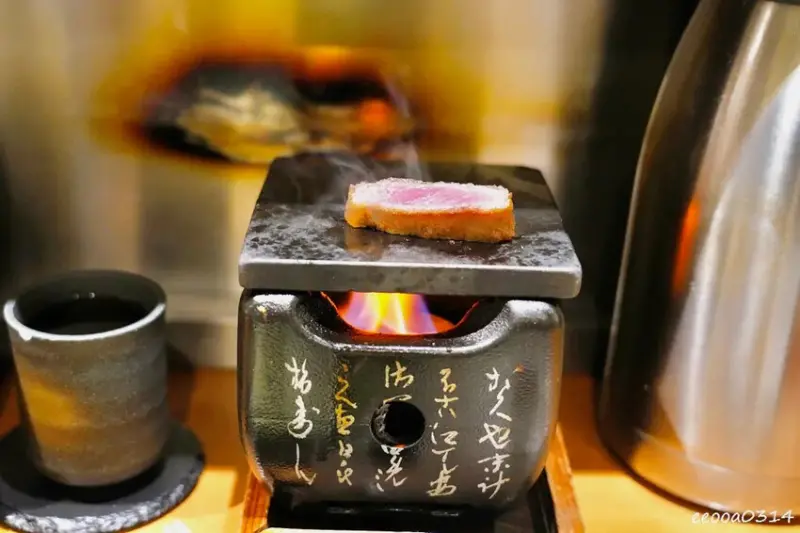 東京美食，淺草超人氣炸牛排「浅草牛かつ」，整整排了一個多小時