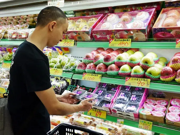 向田社區超市-品項最齊全的高雄左營超商，不只小農蔬果每日進貨