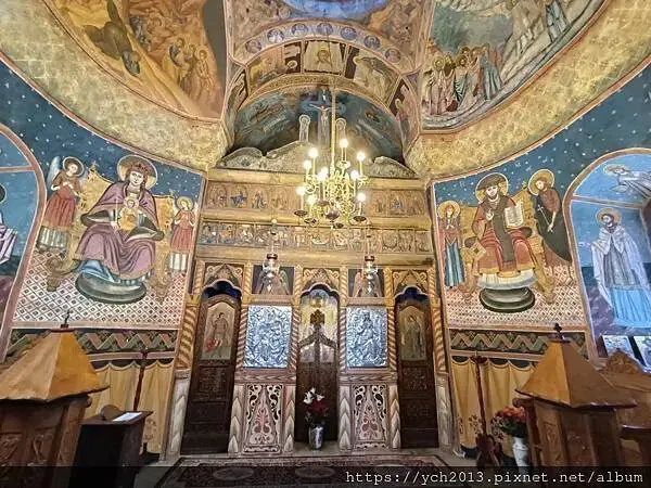 希奈亞修道院Sinaia Monastery／內有兩間東正教