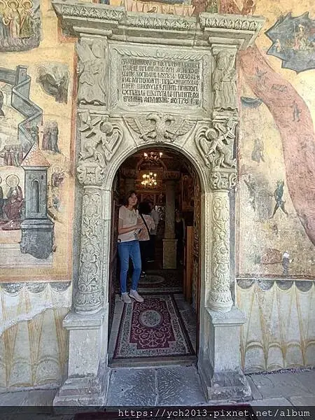 希奈亞修道院Sinaia Monastery／內有兩間東正教