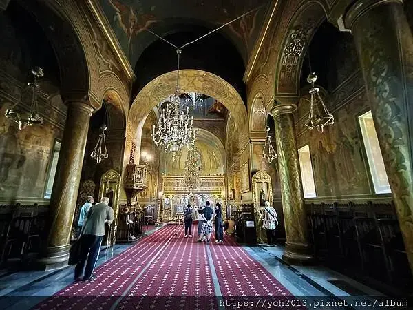 希奈亞修道院Sinaia Monastery／內有兩間東正教