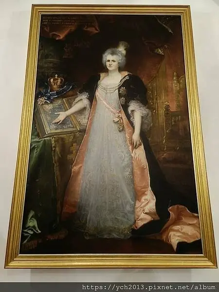 隱藏美麗山景之間的羅馬尼亞必訪、歐洲最美城堡之一／帕麗斯城堡