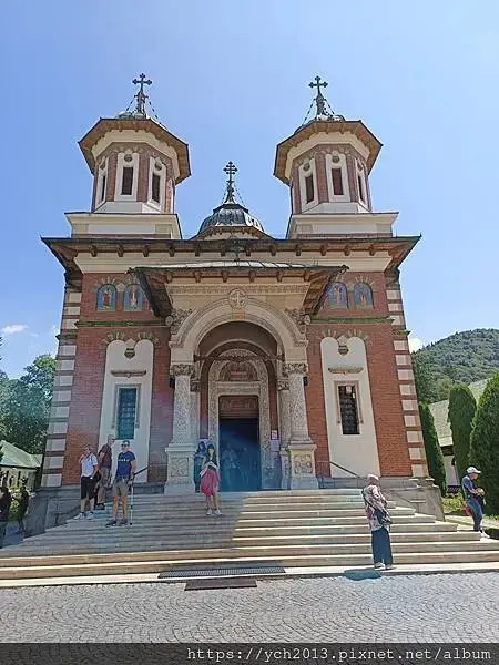 希奈亞修道院Sinaia Monastery／內有兩間東正教