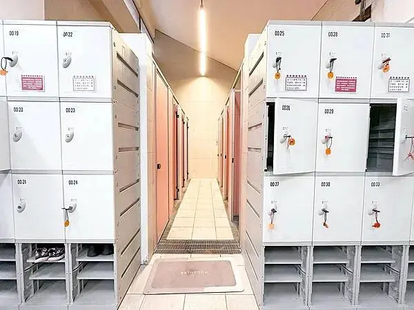 闔家泡湯推薦│羅浮溫泉-北橫美人湯：小烏來風景區露天ＳＰＡ，碳酸氫鈉泉大眾湯池