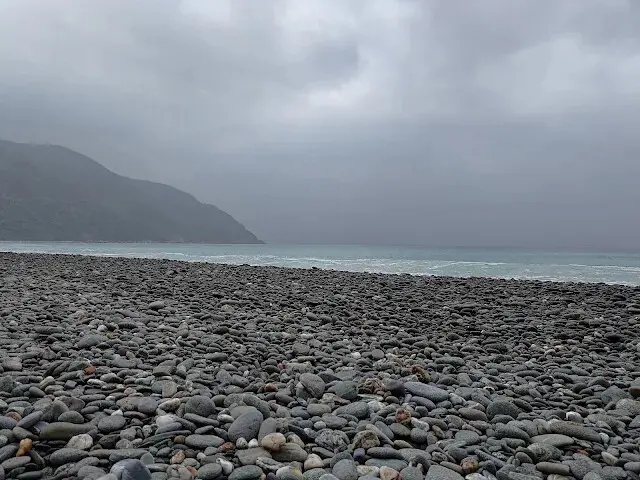 東澳灣 - 礫石灘 - 鵝卵石