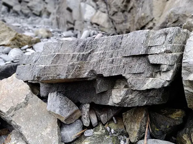 粉鳥林漁港 - 粉鳥林奇岩海灣 - 東澳片岩